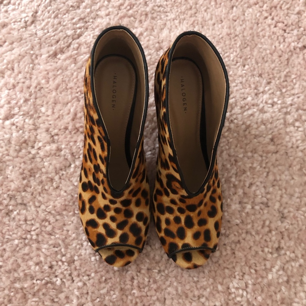 Halogen booties